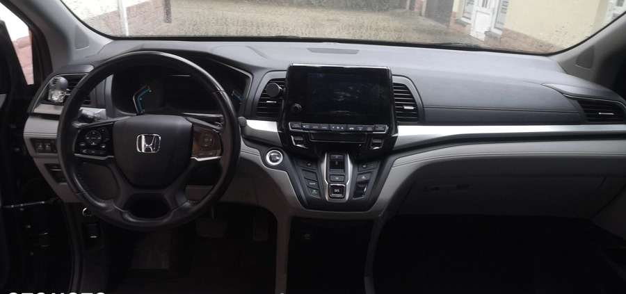 Honda Odyssey cena 106000 przebieg: 109888, rok produkcji 2018 z Warszawa małe 121
